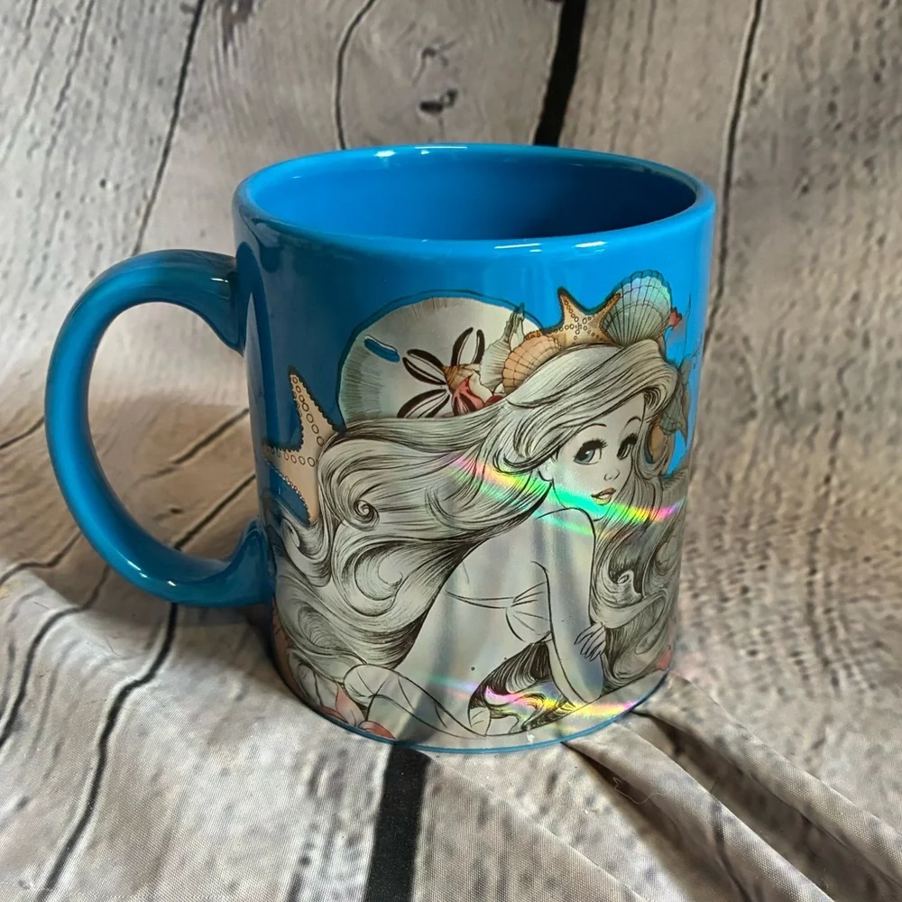 DISNEY METALLIC ARIEL BLUE MUG 20 OZ THE LITTLE MERMAID‎ IRIDESCENT RAINBOW